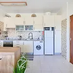 Cosy 2 Bedroom Ap Near The Da Rocha Διαμέρισμα