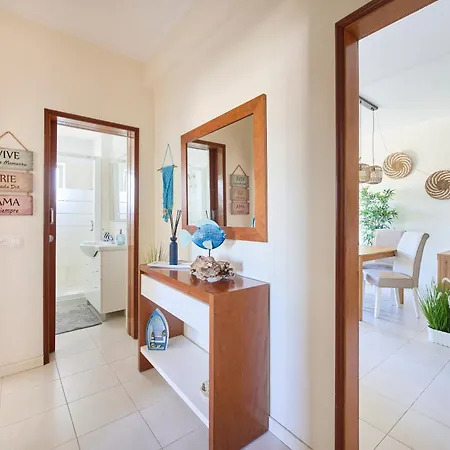 Cosy 2 Bedroom Ap Near The Da Rocha Apartment Portimão