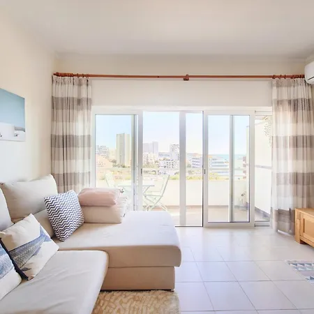 Apartment Cosy 2 Bedroom Ap Near The Da Rocha *