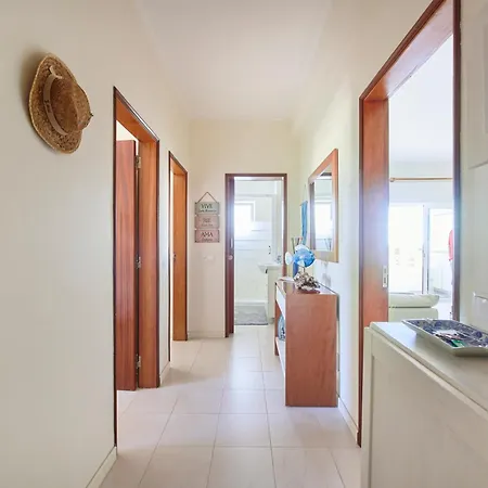 Cosy 2 Bedroom Ap Near The Da Rocha Apartment *