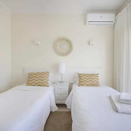 Cosy 2 Bedroom Ap Near The Da Rocha Apartment