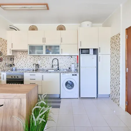 Cosy 2 Bedroom Ap Near The Da Rocha Apartment